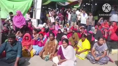 ఖమ్మం అర్బన్: ఖమ్మంలో డ్రా సిస్టం నిలిపివేసి తమ షాపులు తమకే కేటాయించాలని వీధి వ్యాపారస్తుల ఆందోళన