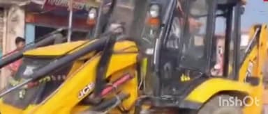 बेनीपट्टी: बेनीपट्टी बजार व उचैथ में अतिक्रमणकारियों पर प्रशासन का चला बुलडोजर