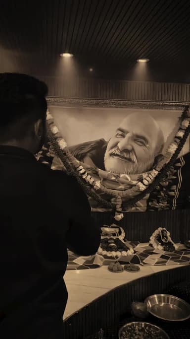 #नीमकरौरीधामइंदौर
#ram #hanuman #sitaram #ramram #neemkarolimaharajji #neemkarolibabaashramtaos