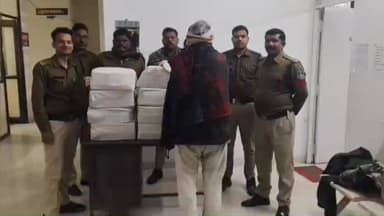 पटेरा: पटेरा पुलिस ने कुडई गांव से 8 पेटी अवैध शराब पकड़ी, 1 आरोपी गिरफ्तार, 1 फरार