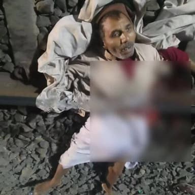 आरा: आरा स्टेशन के समीप पूर्वी गुमटी के पास रेलवे ट्रैक पार करते समय एक व्यक्ति की ट्रेन से कटकर मौत, पहचान नहीं हुई