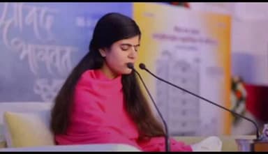 ऋषिकेश: परमार्थ निकेतन पहुंची प्रसिद्ध कथावाचक देवी चित्रलेखा, गंगा आरती में किया सहभाग, श्रीमद् भागवत कथा भी आज से शुरू