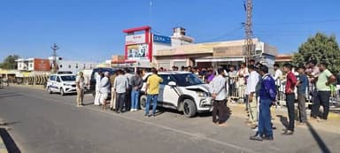 बालेसर में एनएच 125 पर अचानक पशु आने से तीन वाहन आपस में टकरायें, वाहन क्षतिग्रस्त, कोई हताहत नही ,