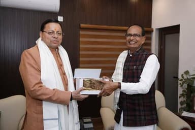 🚨 Breaking news:- उत्तराखण्ड में 184 ग्रामीण सड़कों के निर्माण हेतु 1700 करोड़ की स्वीकृति
सीएम धामी के प्रयास रंग लाए,...