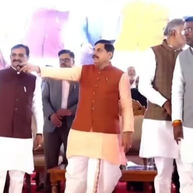 "सशक्त नारी, समृद्ध मध्यप्रदेश का वादा"
हमारी सरकार बुंदेलखंड के समग्र विकास के लिए प्रतिबद्ध है : मुख्यमंत्री डॉ मोहन ...