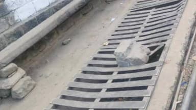 कल्पा: रिकांगपिओ बाजार में टूटने लगे लोहे के फुटपाथ, लोगों को हो रही परेशानी