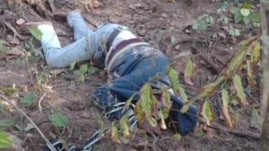 नागभिर: नेरी तळोधी मार्गावरील सारंगड फाट्याजवळ भरधाव ट्रॅक्टर उलटल्याने चालकाचा जागीच मृत्यू झाला.