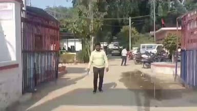 चंदौली: फत्तेपुर कला के एक परिवार पर ग्राम विकास अधिकारी को शासकीय कार्य में बाधा डालने और धमकी देने का आरोप, मामला थाने पहुंचा