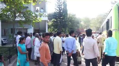 ಇಳಕಲ್: ನಗರದ ಬಸ್ ನಿಲ್ದಾಣದಲ್ಲಿ ಬಸ್ ಹತ್ತುವ ವೇಳೆ ಮಹಿಳೆಯ ಬಂಗಾರದ ಮಾಂಗಲ್ಯ ಎಗರಿಸಿದ ಕಳ್ಳರು