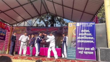 राजगढ़ी: पुलिस ने बड़कोट व मोरी में अभियान अभया के तहत छात्राओं को नारी सुरक्षा के प्रति जागरूक कर आत्मरक्षा का प्रशिक्षण दिया