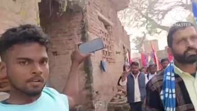 रघुनाथपुर: कडसर गांव में बाबा साहब की मूर्ति क्षतिग्रस्त, महागठबंधन कार्यकर्ताओं ने निकाला विरोध मार्च