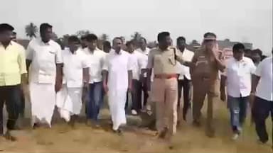 பெருந்துறை: விஜயமங்கலம் டோல்கேட் பகுதியில் விஜயின் பொதுக்கூட்டத்திற்கு இடத்தினை பார்வையிட்டார் செங்கோட்டையன்