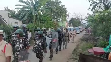 మధిర: బోనకల్ మండలంలో పోలీసు బలగాలతో ఫ్లాగ్ మార్చ్: అడిషనల్ డీసీపీ లా&అర్డర్ ప్రసాద్ రావు