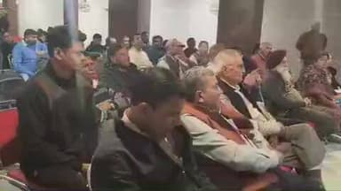 रूड़की: सिविल लाइन के पास होटल में महानगर कांग्रेस कमेटी ने बैठक का आयोजन किया, वोट चोर गद्दी छोड़ रैली को लेकर की चर्चा