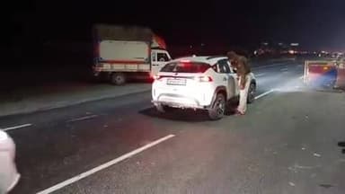 दुर्गावती: डिड़खिली के पास NH-19 पर वरीय पदाधिकारियों के निर्देश पर उत्पाद विभाग ने चलाया विशेष शराब चेकिंग अभियान