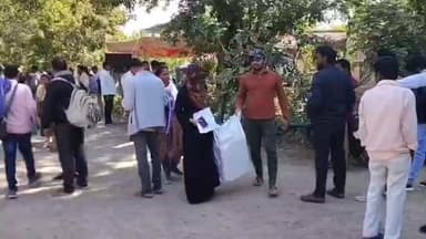 అసిఫాబాద్: ఆసిఫాబాద్ జిల్లాలోని 5మండలంలోని గ్రామపంచాయతీలకు తరలిన బ్యాలెట్ బాక్సులు