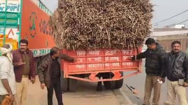 करनैलगंज: गोंडा में एआरटीओ ने सड़क सुरक्षा अभियान चलाया, रिफ्लेक्टिव टेप न होने पर वाहनों पर की कार्रवाई