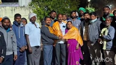 మానకొండూరు: 11వార్డులను ఏకగ్రీవం చేయడంలో కృషి చేసిన వ్యక్తులను ఘనంగా సన్మానించిన స్థానికులు