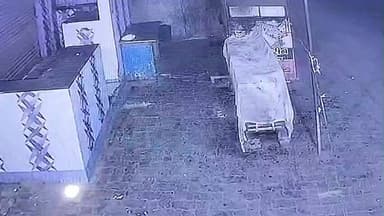 વંથળી: બસ સ્ટેશન નજીક સાબરીન હોટલમાં રાત્રિના સમયે ₹5000 થી વધુની રોકડ રકમની ચોરી,સમગ્ર ઘટના CCTV કેમેરામાં કેદ