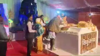 बस्तर: शिव महापुराण कथा में कथा वाचक पंडित नारायण महाराज ने ग्राम मधोता के धर्मांतरित दो लोगों को सनातन धर्म में वापसी करवाई