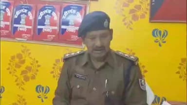 वज़ीरगंज: वजीरगंज थाने में डीएसपी द्वारा औचक निरीक्षण किया गया