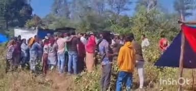 ಮೂಡಿಗೆರೆ: ತರುವೆಯಲ್ಲಿ ನಿವೇಶನಕ್ಕಾಗಿ ಟೆಂಟ್ ಹೊಡೆದು ಪ್ರತಿಭಟನೆ.!