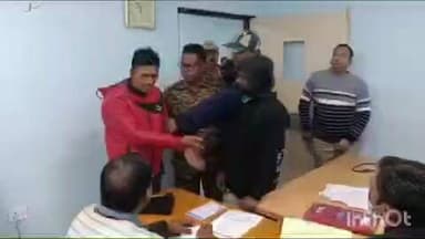 गोपालगंज: सदर अस्पताल में पार्किंग विवाद में सुरक्षा गार्ड से उलझा युवक, पुलिस जांच में जुटी