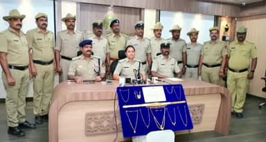 ದಾವಣಗೆರೆ: ಕಳ್ಳರೇ ಇರುವ ಊರಿಗೆ ನುಗ್ಗಿ ನಗರದಲ್ಲಿ ದೋಚಿದ್ದ 51 ಲಕ್ಷ ರೂ ಮೌಲ್ಯದ ಚಿನ್ನಾಭರಣ ಮರಳಿ ತಂದ ದಾವಣಗೆರೆ ಪೊಲೀಸ್