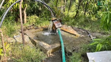 કપરાડા: અંભેટી ગામ વણઝાર ફળિયાના 8 બોરમાં પાણી આપોઆપ બહાર નીકળે છે