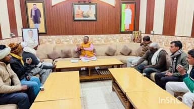 डिबाई: डिबाई विधायक सीपी सिंह ने अपने कैंप कार्यालय पर जनता की समस्याएं सुनीं, दिए दिशा निर्देश