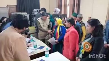 सोमेश्वर: रामलीला ग्राउंड सोमेश्वर में बहुउद्देशीय विधिक जागरुकता एवं साक्षरता शिविर का आयोजन, ग्रामीणों का स्वास्थ्य परीक्षण हुआ