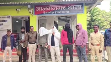 प्राणपुर: आज़मनगर में पुलिस ने एक शराबी सहित चार शराब तस्करों को 13.5 लीटर विदेशी शराब के साथ किया गिरफ्तार