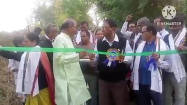 কাঁথি ৩: কানাইদিঘী গ্রাম পঞ্চায়েতে আজ পথশ্রী রাস্তাশ্রী -৪প্রকল্পে ঢালাই রাস্তা নির্মাণের উদ্বোধন অনুষ্ঠানে উপস্থিত সভাপতি