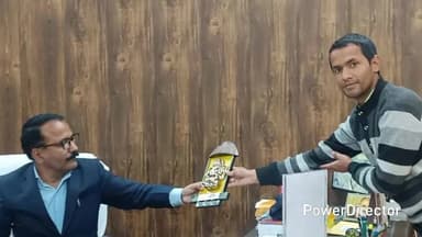 ओखलकांडा: ग्राम प्रधान संगठन के अध्यक्ष मदन परगाई ने जिलाधिकारी नैनीताल ललित मोहन रयाल से मुलाकात की, बताई समस्या