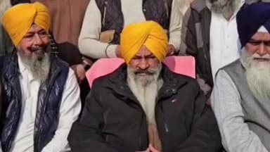 ਬਟਾਲਾ: ਅਕਾਲੀ ਦਲ ਦੇ ਜਿਲ੍ਹਾ ਪ੍ਰਧਾਨ ਸੁੱਚਾ ਲੰਗਾਹ ਨੇ ਅਕਾਲੀ ਵਰਕਰਾਂ ਨੂੰ ਡੇਰਾ ਬਾਬਾ ਨਾਨਕ ਵਿੱਚ ਆਪ ਅਤੇ ਕਾਂਗਰਸ ਦਾ ਬਾਈਕਾਟ ਕਰਨ ਲਈ ਕਿਹਾ