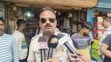 ଭଦ୍ରକ ଗ୍ରାମାଞ୍ଚଳ: ବାଇପାସ ଠାରେ ଗଣେଶ ମେଡ଼ିସିନ ଷ୍ଟୋର ରେ ମଦ ବାହାରିବ ଘଟଣା କୁ ନେଇ ପ୍ରତିକ୍ରିୟା ରଖିଲେ ଟାଉନ ଥାନା ASI