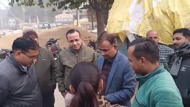 महमूदाबाद: महमूदाबाद गल्ला मंडी में डिप्टी RMO ने किया औचक निरीक्षण, किसानों की सुविधा को प्राथमिकता दी और टोकन सिस्टम की समीक्षा की