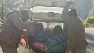 कोटद्वार: पौड़ी पुलिस का अवैध गतिविधियों पर रोक और सुरक्षा के लिए चल रहा सघन चैकिंग अभियान