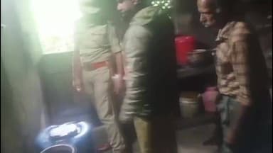 ഉടുമ്പൻചോല: നെടുങ്കണ്ടം തൂക്കുപാലത്തെ വീട്ടിൽ നിന്ന് എക്സൈസ് സംഘം ചാരായവും കോടയും പിടികൂടി