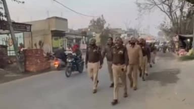 ਨਕੋਦਰ: ਥਾਣਾ ਦਿਹਾਤੀ ਦੀ ਪੁਲਿਸ ਨੇ ਨਕੋਦਰ ਵਿਖੇ ਕੱਢਿਆ ਫਲੈਗ ਮਾਰਚ