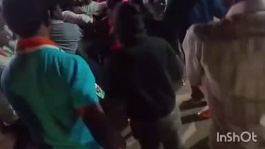 అశ్వారావుపేట: అశ్వారావుపేట మండలంలోని గుమ్మడపల్లి గ్రామపంచాయతీ లో ఎన్నికల ప్రచారంలో కొట్టుకున్న అధికార ప్రతిపక్ష పార్టీ కార్యకర్తలు