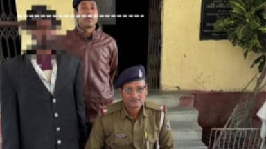 पीरपैंती: बारोहिया में पुलिस ने एक आरोपी को 24 लीटर देसी शराब के साथ गिरफ्तार किया