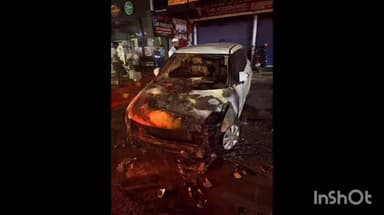 ആലുവ: ദേശീയപാതയിൽ ആലുവ പുളിഞ്ചുവടിന് സമീപം സ്വിഫ്റ്റ് കാർ കത്തി നശിച്ചു