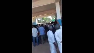 ഹൊസ്ദുർഗ്: കാഞ്ഞങ്ങാട് മാധ്യമപ്രവർത്തകനെ യുഡിഎഫ് പ്രവർത്തകർ കയ്യേറ്റം ചെയ്തു