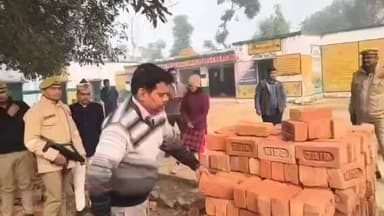 सीतापुर: बेदौरा प्राथमिक विद्यालय का जिलाधिकारी राजा गणपति आर ने किया आवश्यक निरीक्षण, निरीक्षण के दौरान मचा हड़कंप