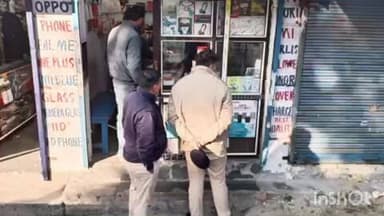 रक्कड़: पुलिस थाना रकड़ के तहत कलोहा में चोरों ने तीन दुकानों पर की सेंधमारी, लाखों का सामान और नकदी पर किया हाथ साफ
