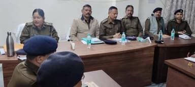नवगछिया: पुलिस अधीक्षक प्रेरणा कुमार ने मासिक अपराध गोष्ठी में महत्वपूर्ण बिंदुओं पर समीक्षा कर कई दिशा-निर्देश दिए