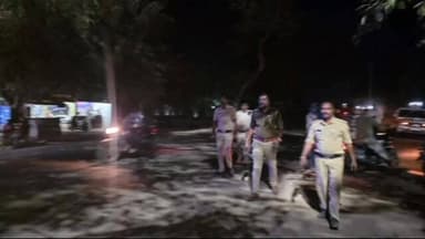 ಕೊಲ್ಹಾರ: ಕೂಡಗಿ ಠಾಣಾ ವ್ಯಾಪ್ತಿಯಲ್ಲಿ ಪುಟ್ ಪೆಟ್ರೋಲಿಂಗ್ ಕೈಗೊಂಡು ಜಾಗೃತಿ ಮೂಡಿಸಿದ ಪೊಲೀಸರು