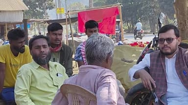 মাটিয়া: সূতাৰপাৰাত ৰাইজৰ লগত মত বিনিময় কৰে এআইইউডিএফৰ প্ৰাৰ্থীত্ব প্ৰত্যাশী আব্দুল হাইয়ে
