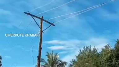 ରାଇଘର: କାଠ ଖୁଣ୍ଟି ରେ ବିଦ୍ୟୁତ୍ ଯୋଗାଣ ଭୟରେ ଗ୍ରାମ ବାସୀ